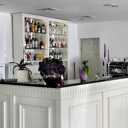 Wodnik Bed & Breakfast Krosno Bagian luar foto