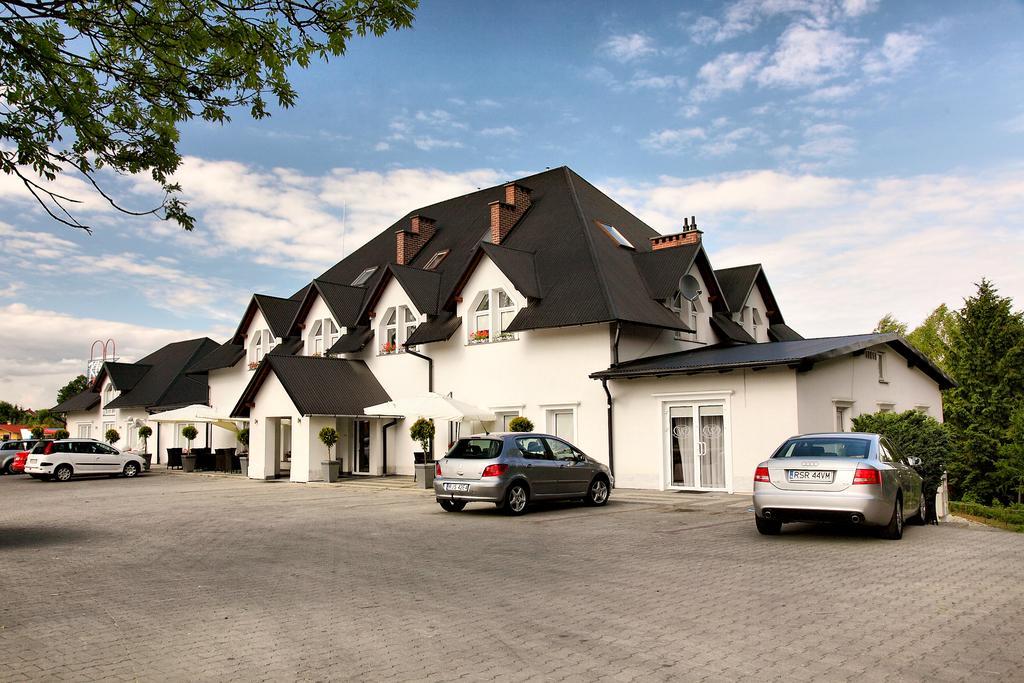Wodnik Bed & Breakfast Krosno Bagian luar foto