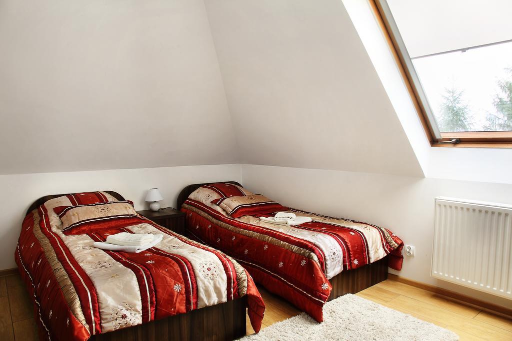 Wodnik Bed & Breakfast Krosno Bagian luar foto